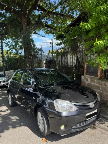 Toyota Etios XLS 1.5 Flex 16V 5P Mec. 2013