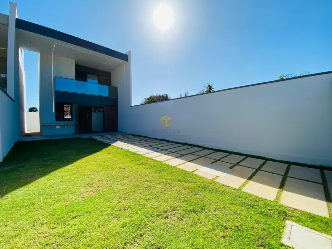 Casas Duplex à venda em Rua Privativa no Eusébio