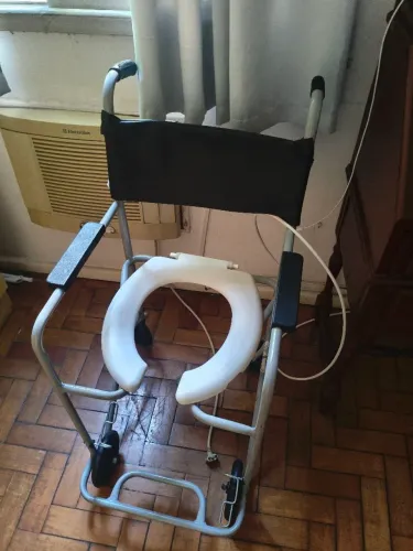 Cadeira de banho.