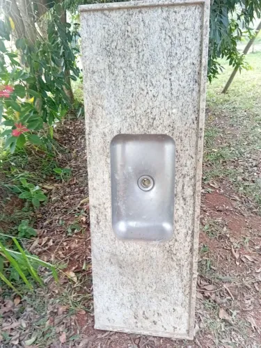 Bancada Granito com cuba em Inox