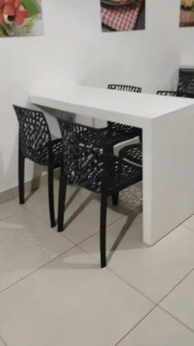 3 Mesas de canto para lanchonete com 4 cadeiras cada mesa