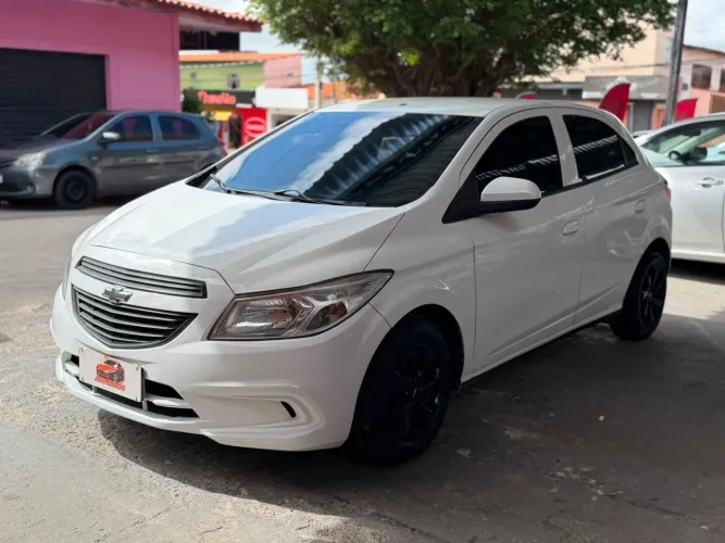 Ford KA 1.5 Sedan SE Plus 12V Flex 4P Mec. 2020