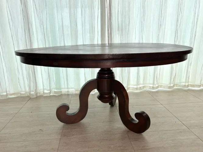 Mesa de Jantar Redonda em Madeira Maciça