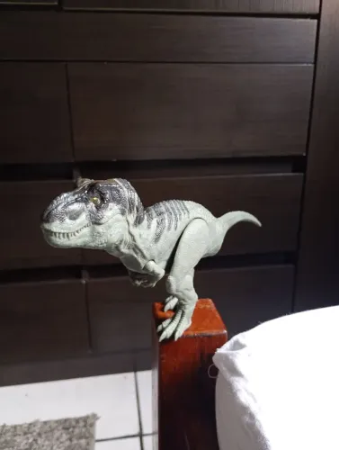 T Rex básico usado Mattel