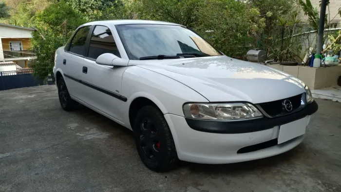 Chevrolet Vectra GL 2.2 / 2.0 MPFI 1998