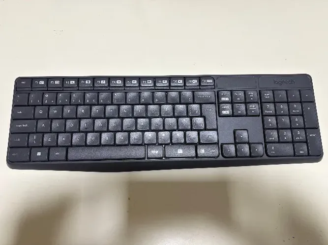 Teclado Logitech K235  sucata -  leia