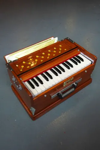 Harmonio (harmonium) Indiano De 32 Teclas Pequeno E Leve!