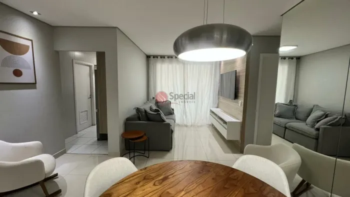 Apartamento mobiliado em frente ao Shopping Anália Franco 77 m², 2 dormitórios, 2 vagas e 