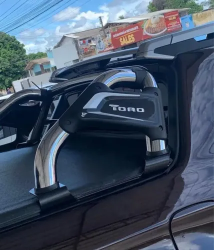 Santo Antônio da Fiat Toro na caixa , lacrado