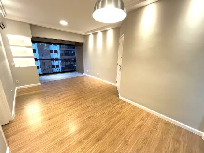 Apartamento para locação em Brooklin Paulista com 3 quartos, sendo 1 suíte, 86m²