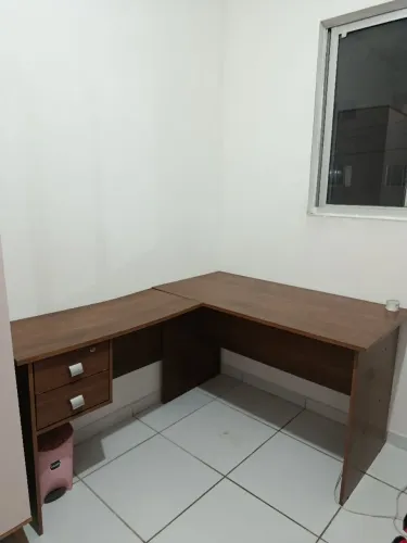 Mesa Escrivaninha de canto