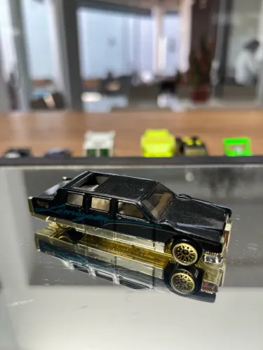 Hot Wheels Antigo Limozeen Colecionador