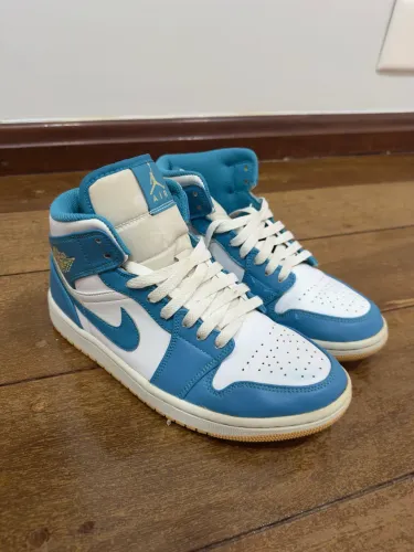 Air Jordan 1 Mid 38