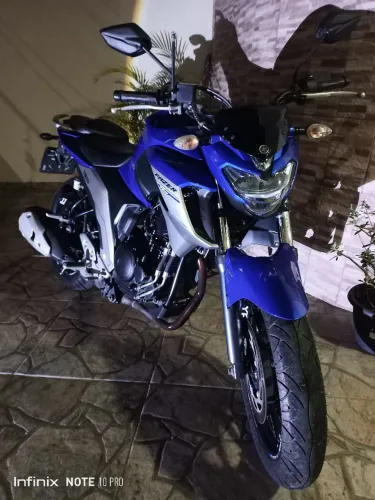 Fazer 250