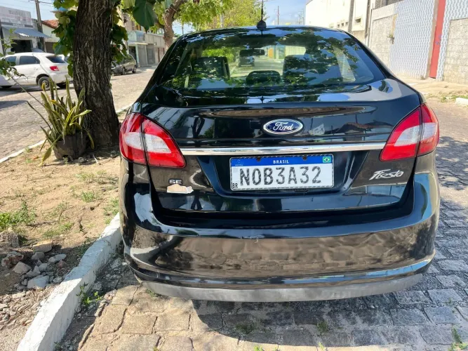 Ford Fiesta Sedan SE 1.6 16V Flex 4P 2011