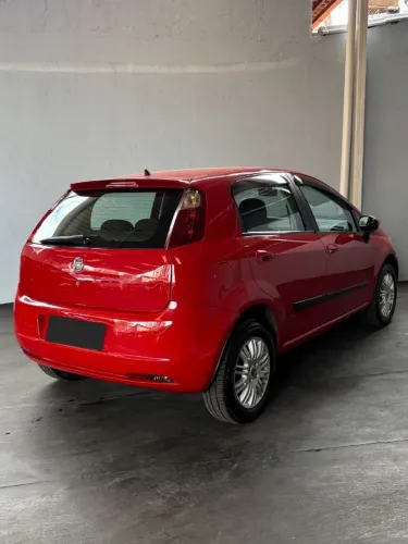 Fiat Punto Attractive 1.4 Fire Flex 8V 5P 2012