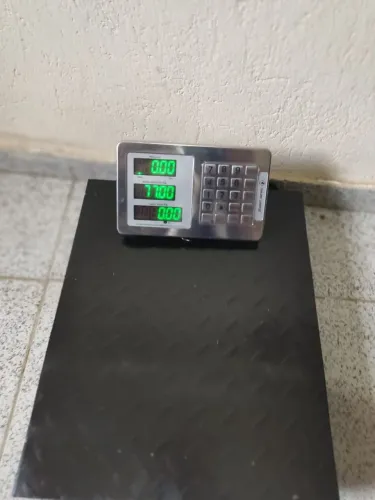 BALANÇA DIGITAL CAPACIDADE 350 KG