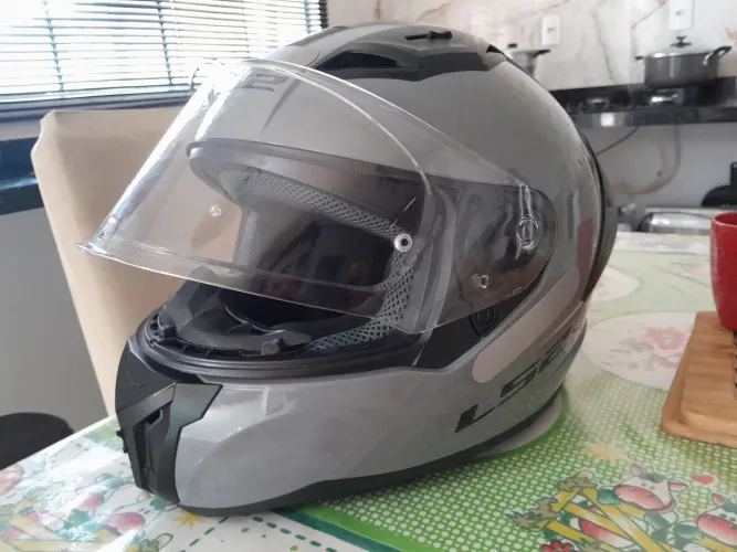 Capacete ls2