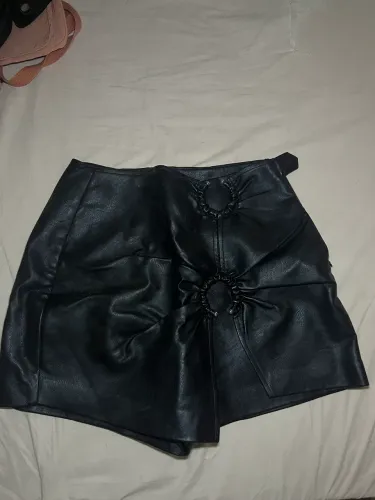 Short saia preto