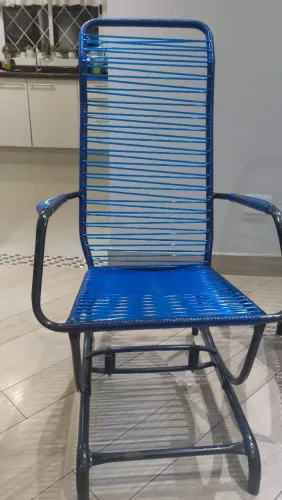 02 cadeirasde balanço por 169,00