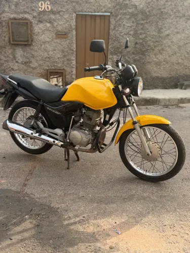 Fan 125 2013 muito nova 