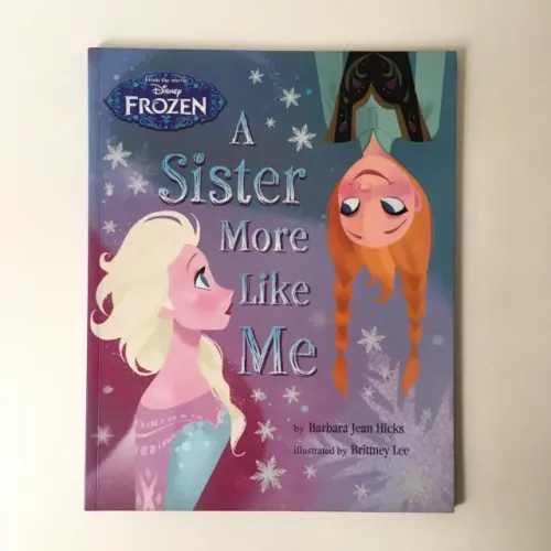 Livro em Inglês Ilustrado Disney Frozen A Sister More Like Me