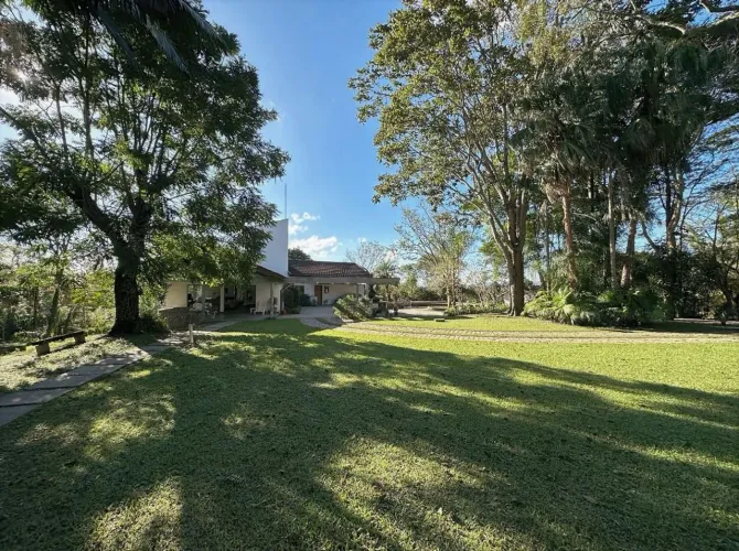 Casa com 3 dormitórios à venda, 434 m² por R$ 2.500.000,00 - Granja Viana - Carapicuíba/SP