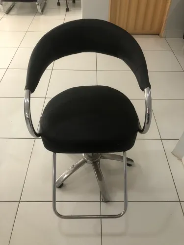 Cadeira cabeleireiro(a) para salão de beleza