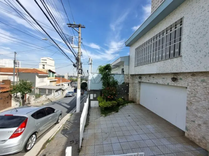 Casa para Venda ou Locação em Santana com 3 Dormitórios 4 banheiros edicula quintal e 4 Va