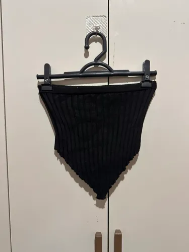 Blusa preta tricô Cropped M