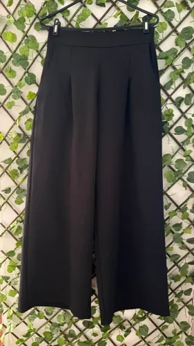Calça pantalona preta