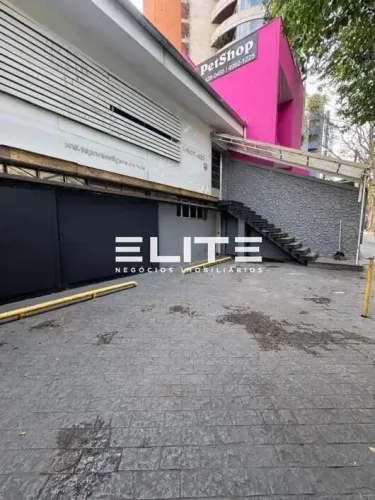 Casa Assobradada Comercial para Alugar no Bairro Jardim, Santo André: 8 Quartos, Piscina
