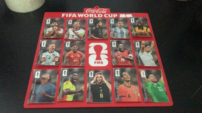 Figuras coca cola 2026 + expositor