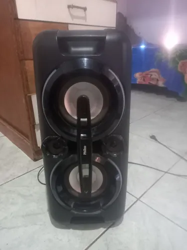 Caixa De Som philco semi nova !