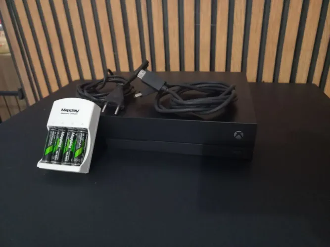 XBOX ONE X 