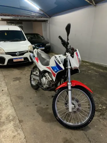 NX 400I Ano 2015  edição especial  