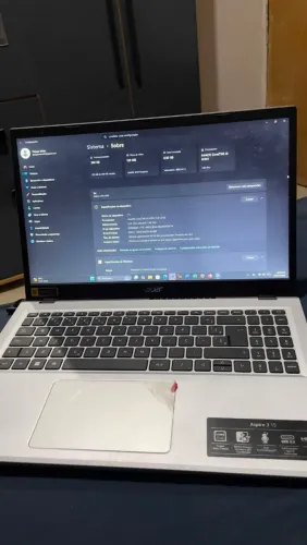 Notebook praticamente novo pra vender logo