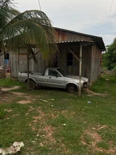 OPORTUNIDADE Vende - se esta casa