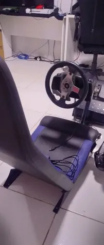VENDO VOLANTE LOGITECH G25 COM COCKPIT (TROCO POR PS4)