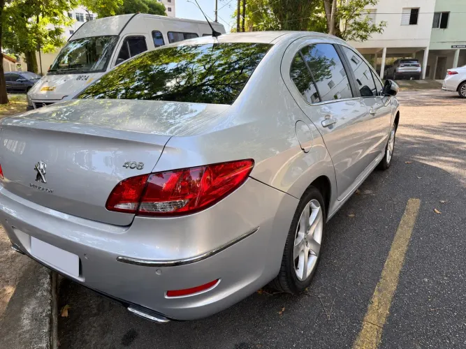 Peugeot 408 Sedan Feline 2.0 Flex 16V 4P Aut. 2012