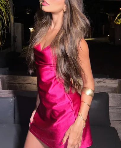 Vestido rosa costas nuas