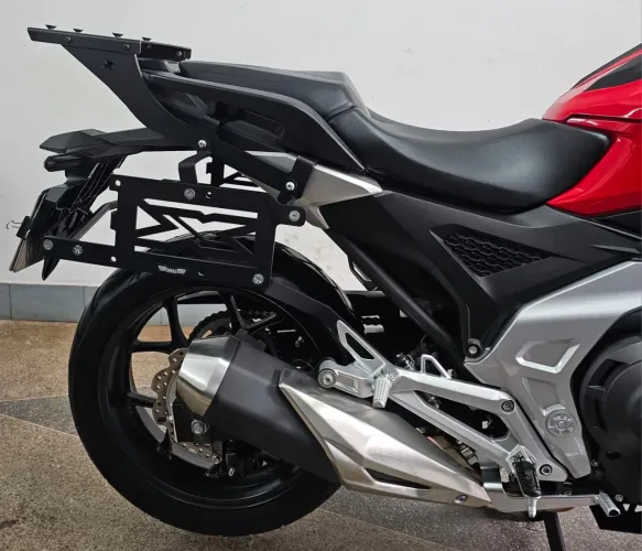 Suporte baú lateral NC 750X