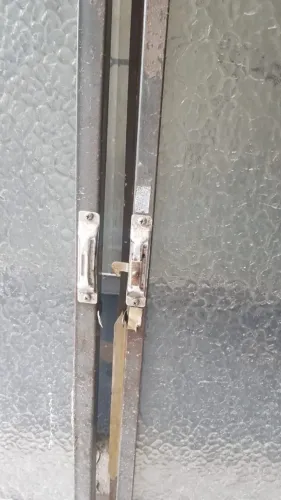 Janela 1,20 x1,20 Usada Com Vidro Glacial Com Arco