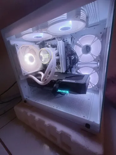 PC AMD RX 7600