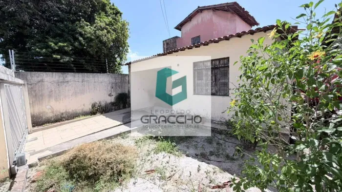 Casa duplex para vender no bairro Serrinha por R$550.000