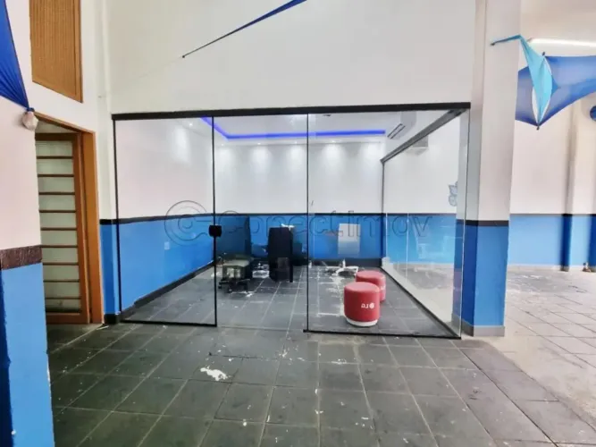 Salão comercial de 162m² disponível para locação - Campos Eliseos