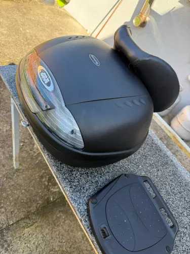 Baú Bauleto Givi 45l Simply Lente Fumê E-450nt Monolock