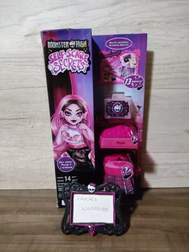 Boneca Monster High Draculaura Self Scare