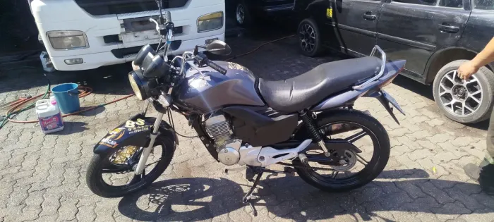 Honda fan 150 2012 aceito moto na troca fin 48x aceito cartão 12 X 18x 1.8% am 
