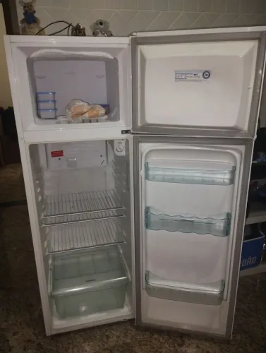 Geladeira Electrolux ótimo estado conservação DC 34 A